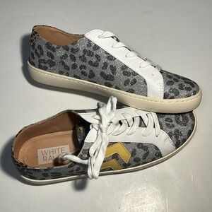 White Raven Silver sparkle cheetah/leopard print Y2K sneakers Women’s 10